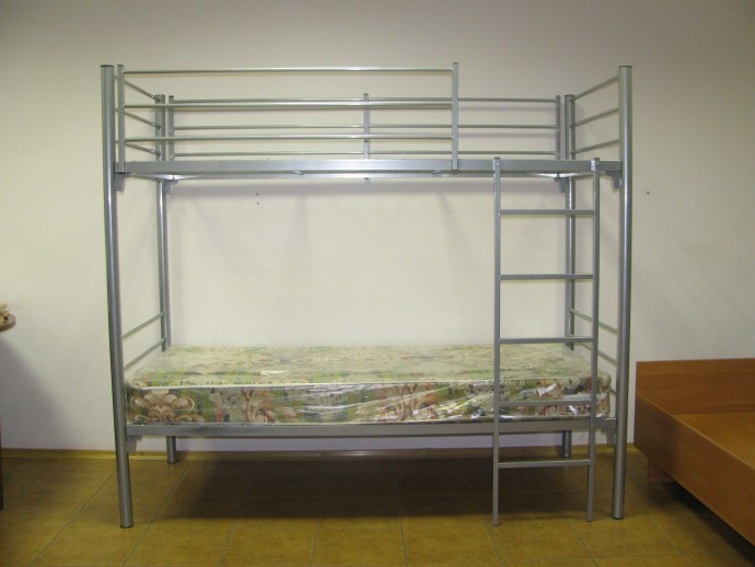 Кровати металлические различных конфигураций